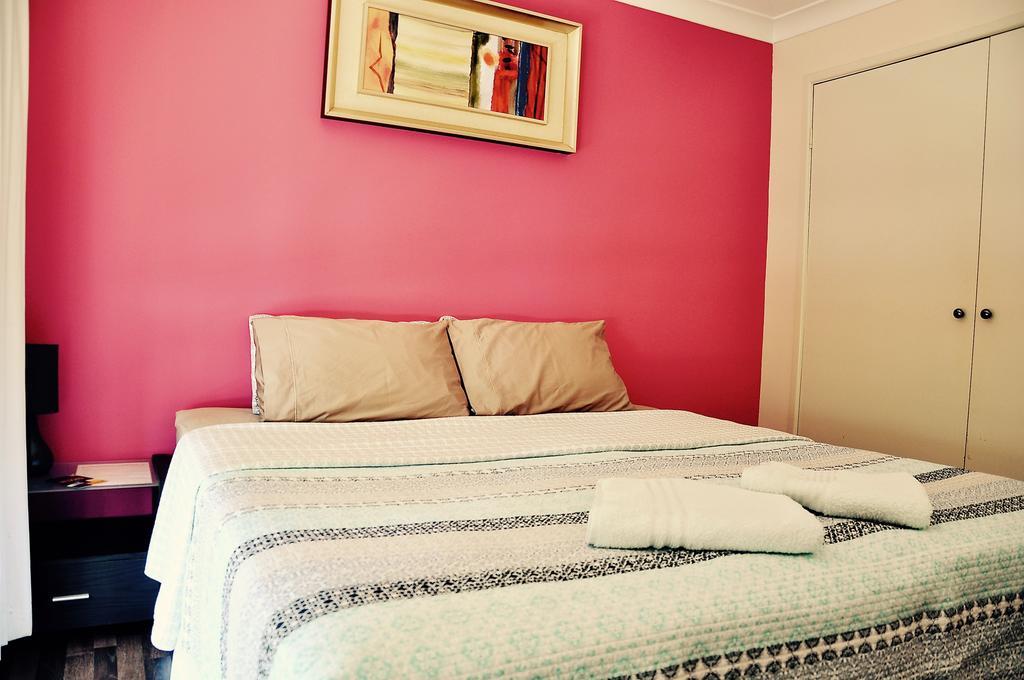 Tl Warmest Homestay غولد كوست الغرفة الصورة